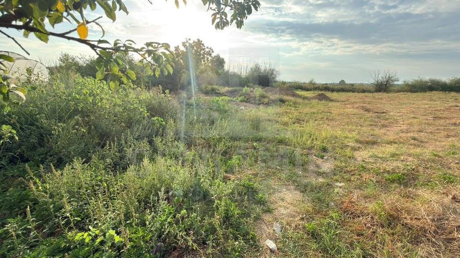 Teren de 550 mp, în Popoveni
