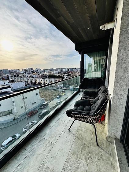 Apartament cu 2 camere decomandat în Tomis Plus