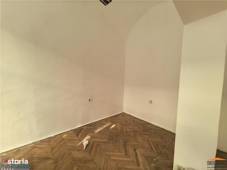 Spațiu comercial, de 29 mp, în Ultracentral