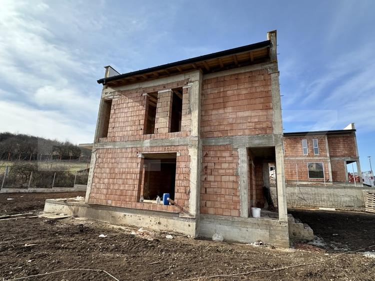 Casă individuală cu 4 camere cu Teren 600 Mp în Baciu