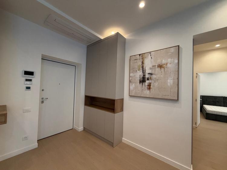 Apartament cu 2 camere decomandat în Aviației