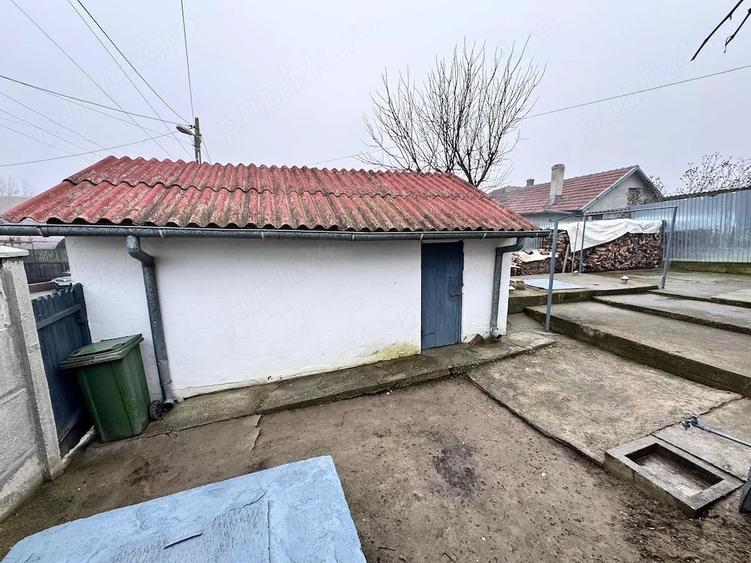 Casă cu 3 camere cu Teren 540 Mp în Central