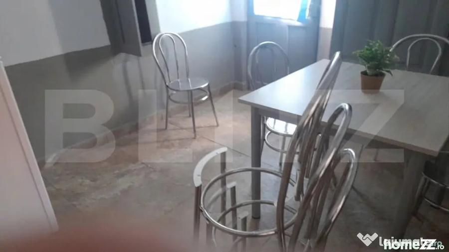 Casă cu 2 camere cu Teren 1437 Mp în Central