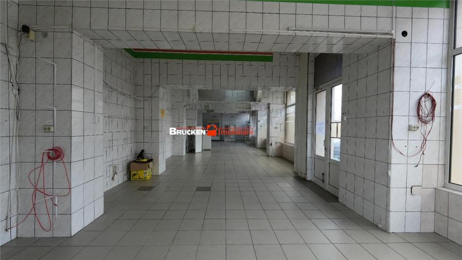 Spațiu comercial, de 232 mp, în Central