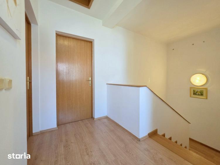Casă cu 3 camere cu Teren 200 Mp în Central