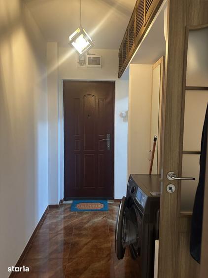 Campina - central - ap. 2 cam mobilat - 54000 Euro/Neg. - 2