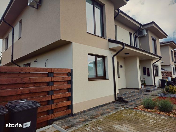 Casă cu 5 camere cu Teren 300 Mp în Corbeanca