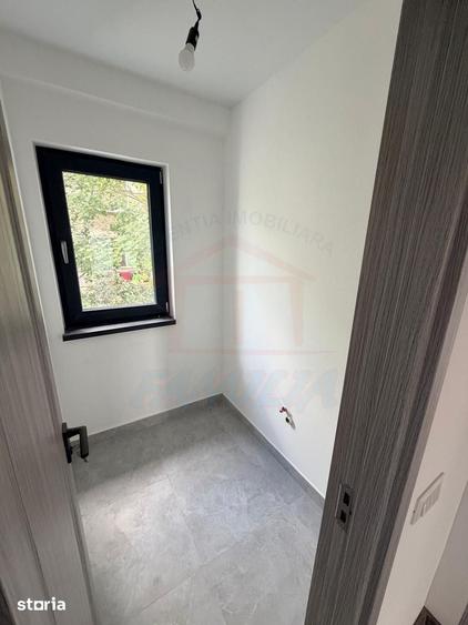 Apartament cu 2 camere în Micro 17