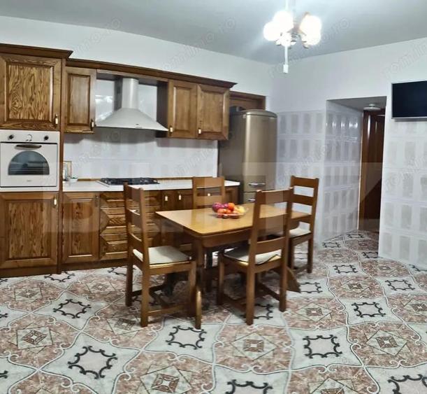 Re?edin?a premium cu poten?ial medical sau business, zona centrala Targovi?te - 8
