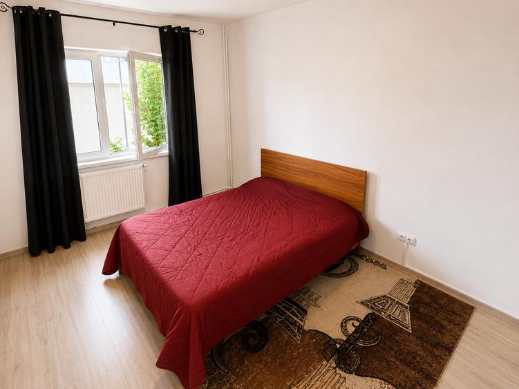 Apartament cu 2 camere decomandat în Drumul Taberei