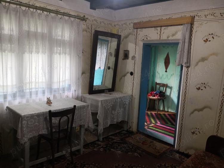 Casă cu 2 camere în Doljești
