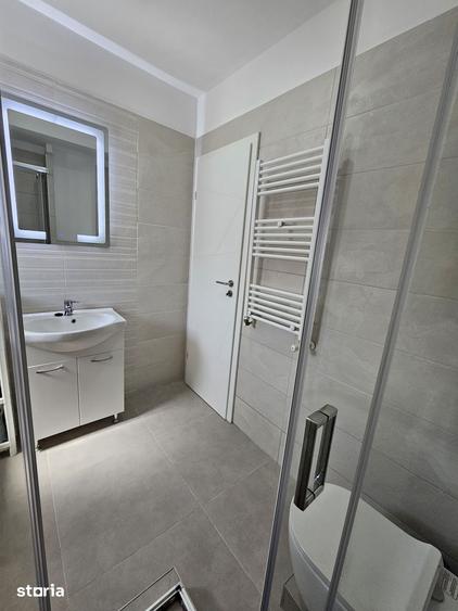 Apartament cu 3 camere semidecomandat în Mogoșoaia