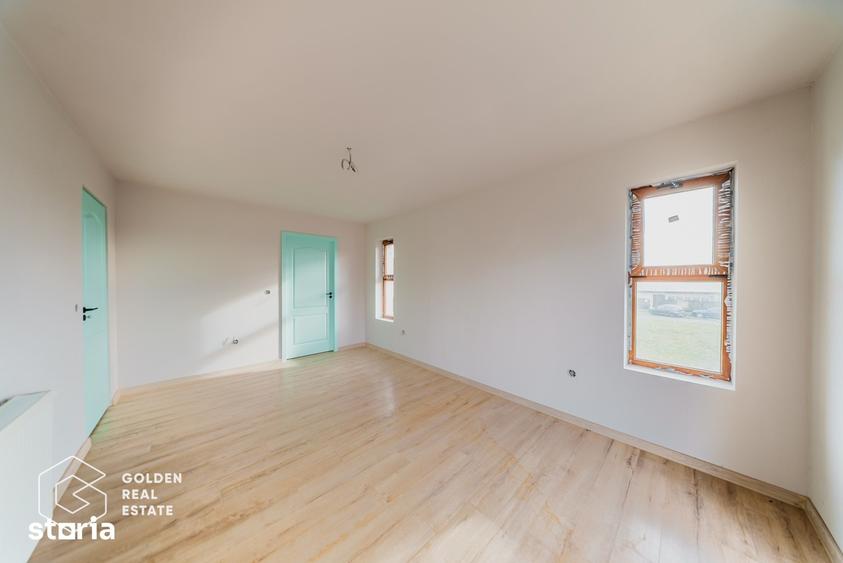 Casă cu 4 camere cu Teren 450 Mp în Pecica