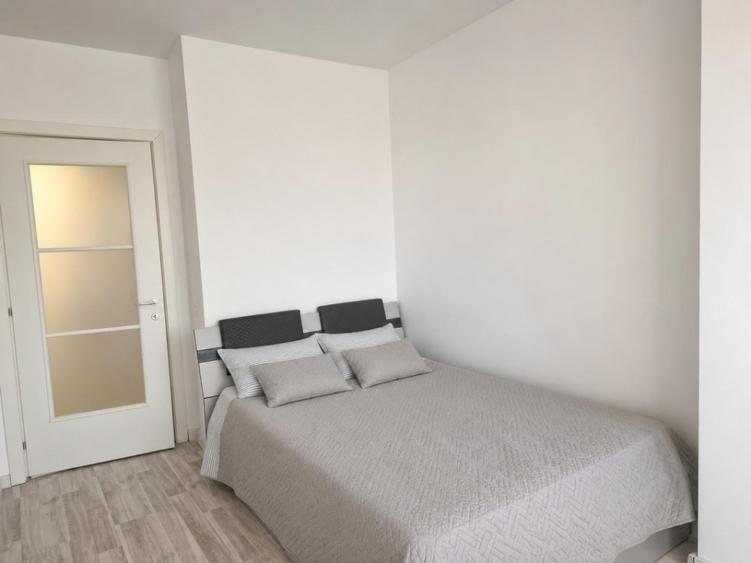 Apartament cu 2 camere semidecomandat în Cug