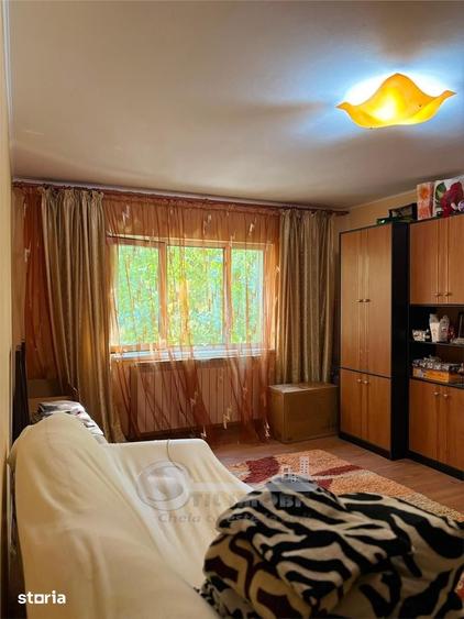 Apartament cu 3 camere decomandat în Cug