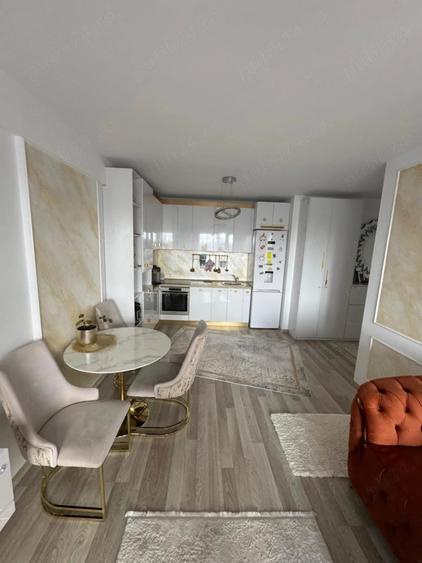 Apartament cu 3 camere nedecomandat în Lotus