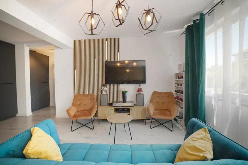 Apartament cu 3 camere semidecomandat, mobilat în Berceni