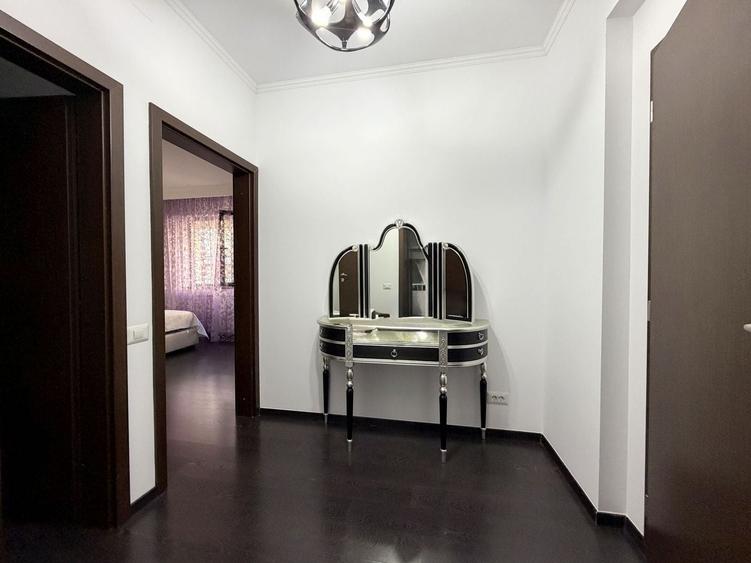 Apartament cu 4 camere, mobilat în Aviației