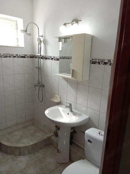 Apartament cu 2 camere semidecomandat în Micro 9