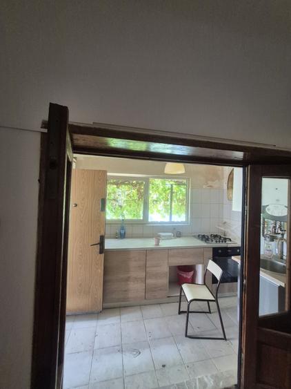Apartament cu 2 camere decomandat în Tei