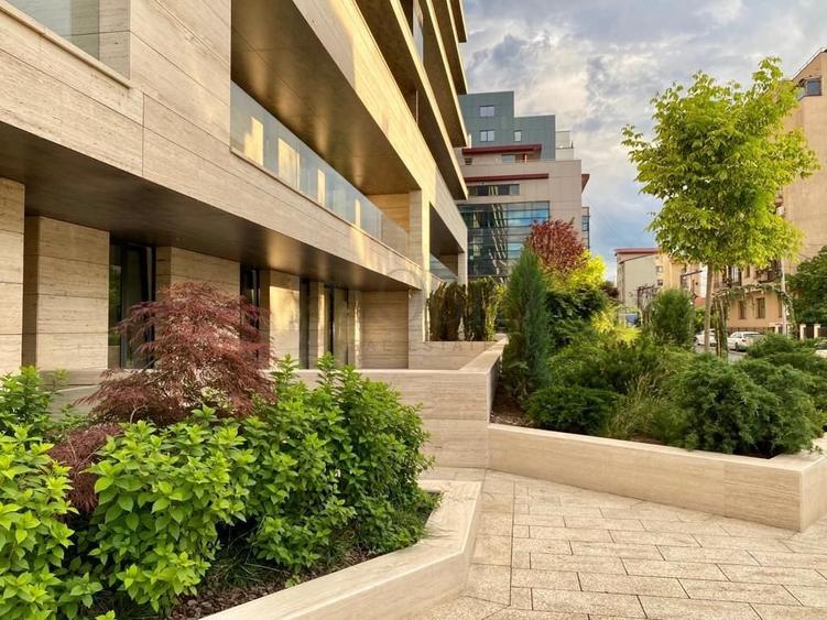 Apartament cu 4 camere, mobilat în Floreasca