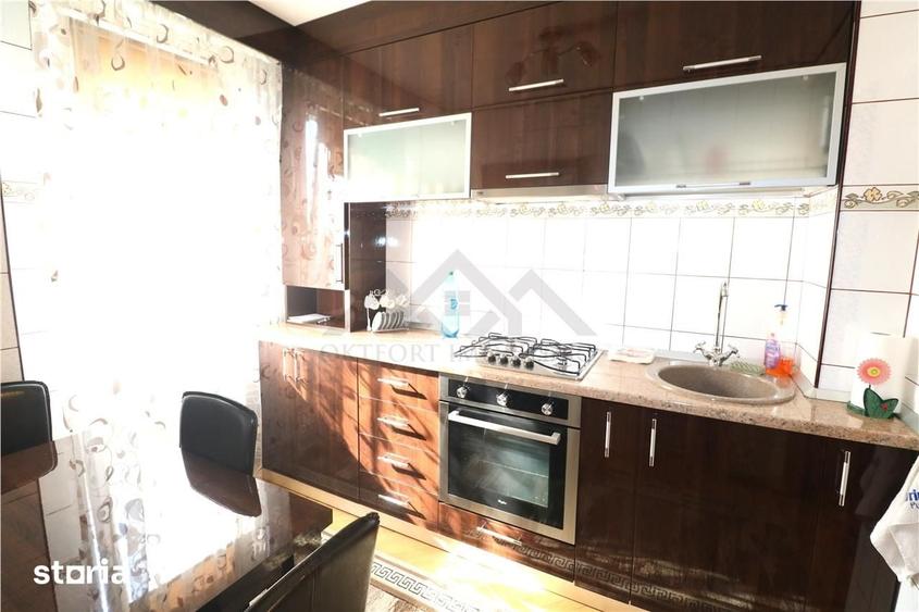 Apartament cu 2 camere decomandat în Mircea cel Bătrân