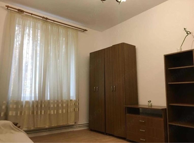 Apartament cu 2 camere decomandat în Baba Novac