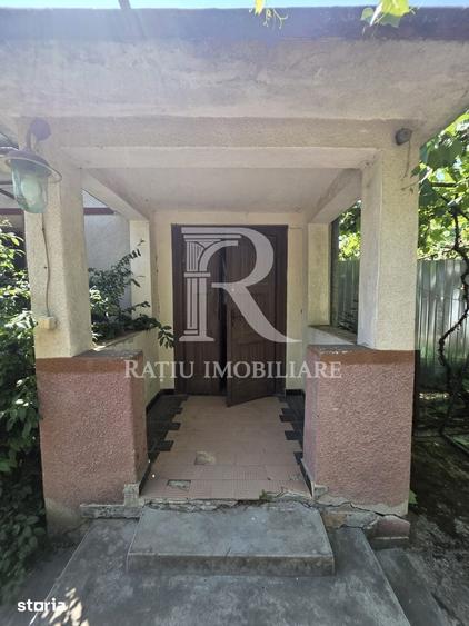 Casă cu 2 camere cu Teren 4029 Mp în Sânmartin
