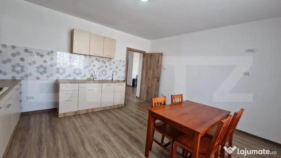 Casă cu 4 camere cu Teren 480 Mp în Cornești