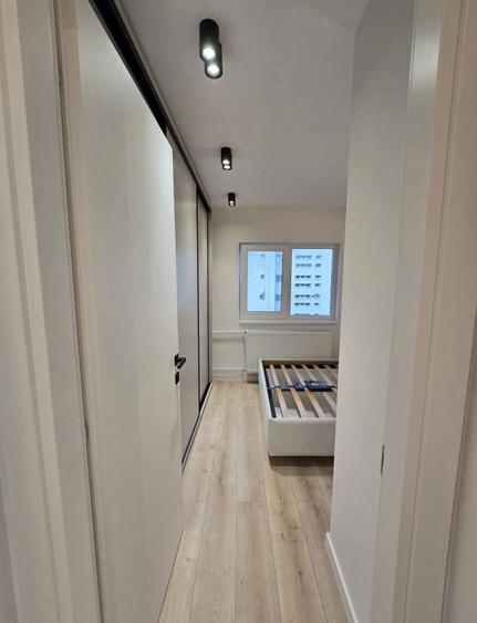 Apartament cu 2 camere decomandat, mobilat în Brâncoveanu