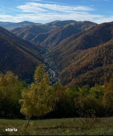 Vand teren Muntele Rece panorama spre Valea Ierii - 2