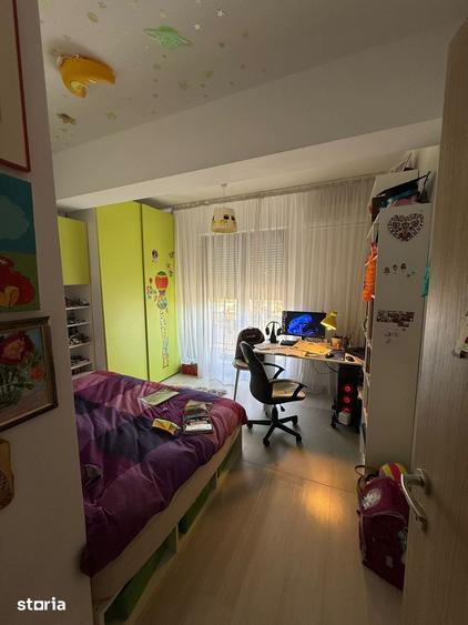 Apartament cu 3 camere decomandat în Rahova