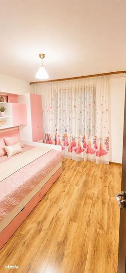 Apartament cu 3 camere în Obor