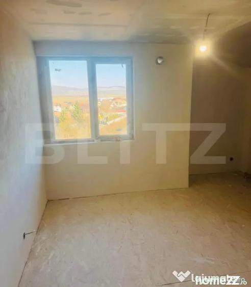 Apartament cu 3 camere decomandat în Sângeorgiu de Mureș