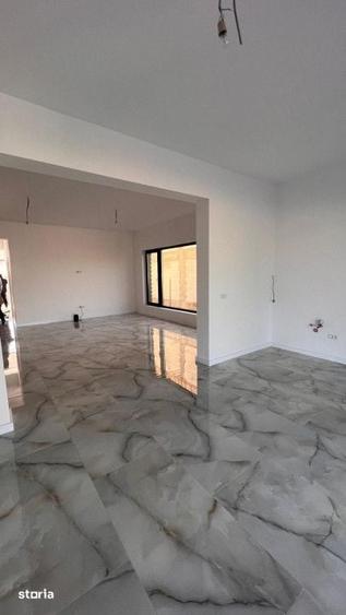 Casă cu Teren 500 Mp în Central