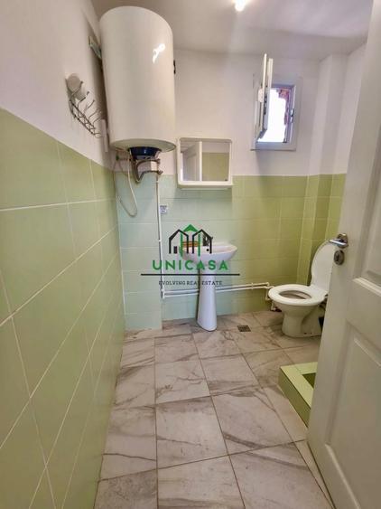 Casă individuală cu 2 camere cu Canalizare în Central
