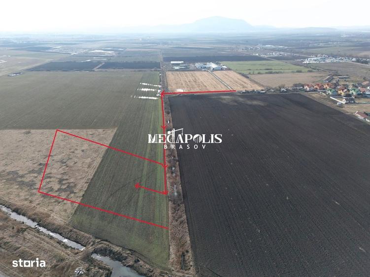 Teren de 700 mp, în Bod