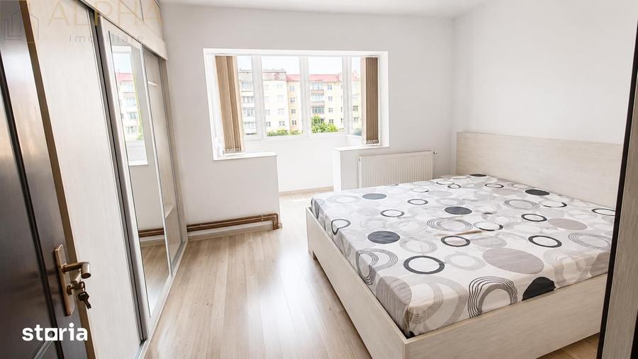 Apartament cu 3 camere decomandat în Central