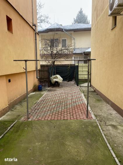 Apartament cu 4 camere în Central