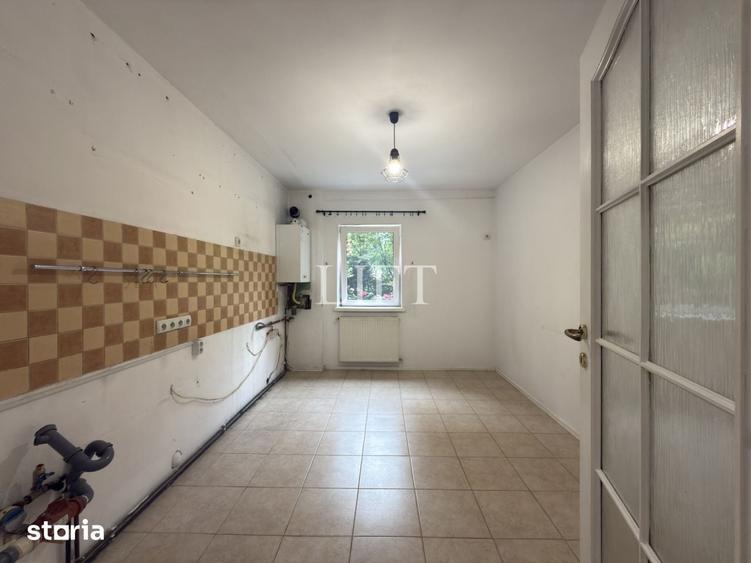 Apartament cu 3 camere decomandat în Astra