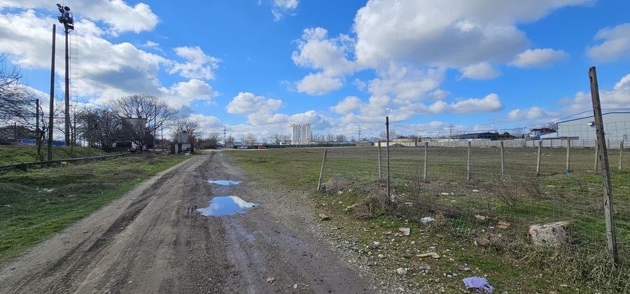 Teren Construcții intravilan de 2500 mp, în Periferie
