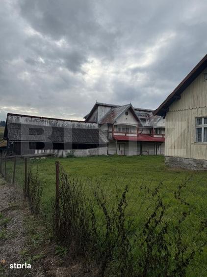 Casă cu Teren 1300 Mp în Dorna Candrenilor