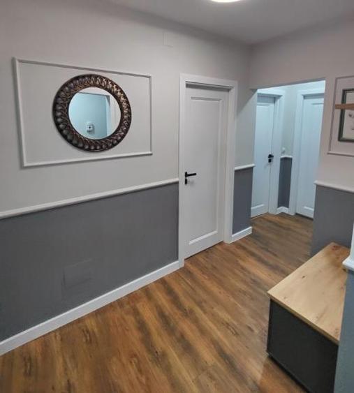 Apartament cu 2 camere decomandat în Calea București