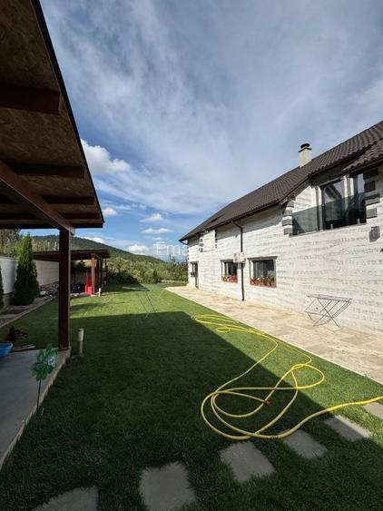 Casa tip duplex Viisoara