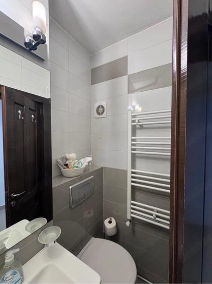 Apartament cu 3 camere decomandat în Parc Zăvoi