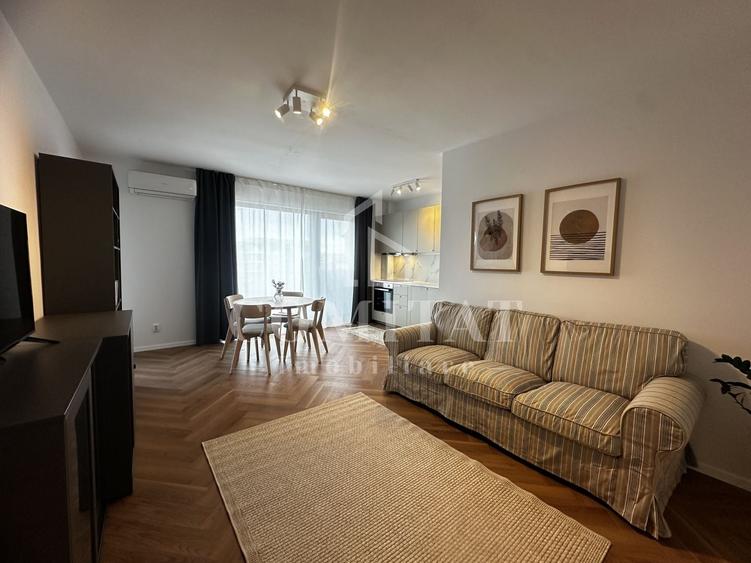 Apartament cu 2 camere semidecomandat, mobilat în Mărăști