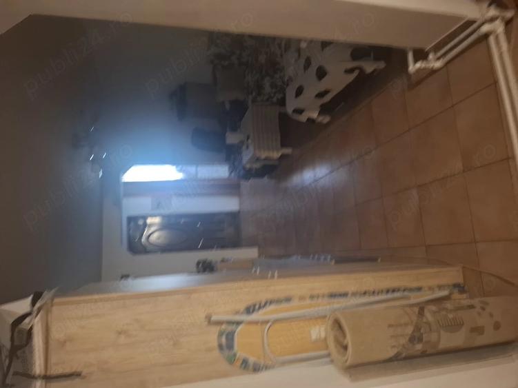 Casă cu 1 camere cu Teren 1800 Mp în Podu Doamnei