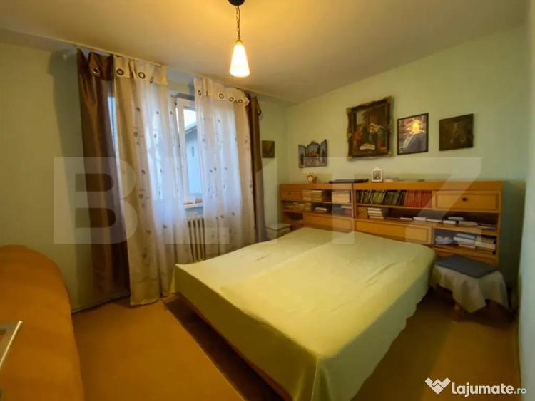 Apartament cu 3 camere decomandat, mobilat în Decebal