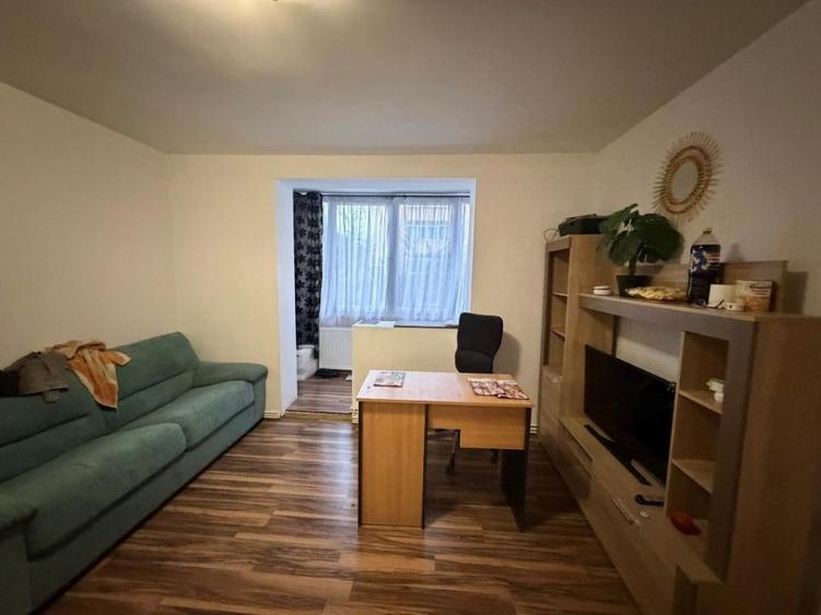 Apartament cu 3 camere, mobilat în Mihai Viteazul