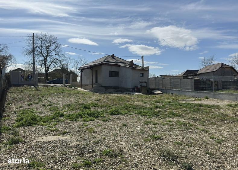 Casă cu 2 camere în Ambud